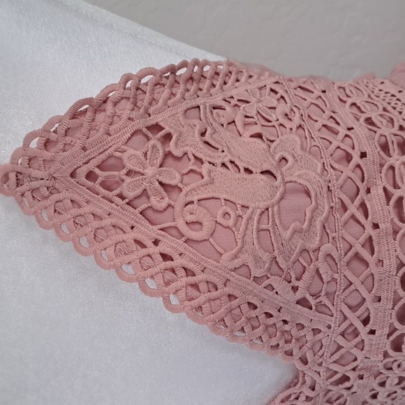 Women's Dress Floral Crochet Mini Cami Dress Size Large Color Dusty Rose NWOT - Picture 9 of 13